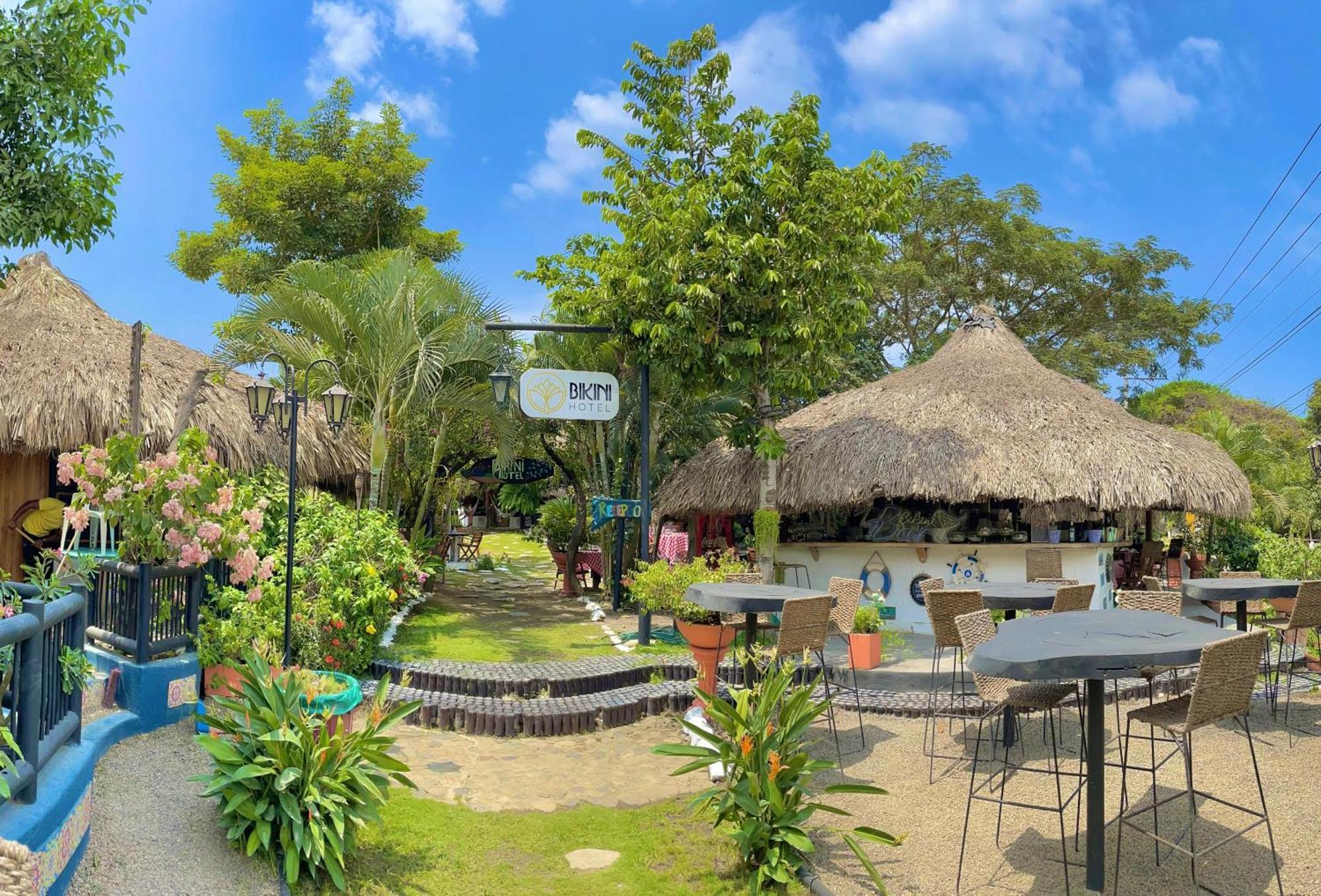 Bikini Hotel & Pool Palomino Buitenkant foto